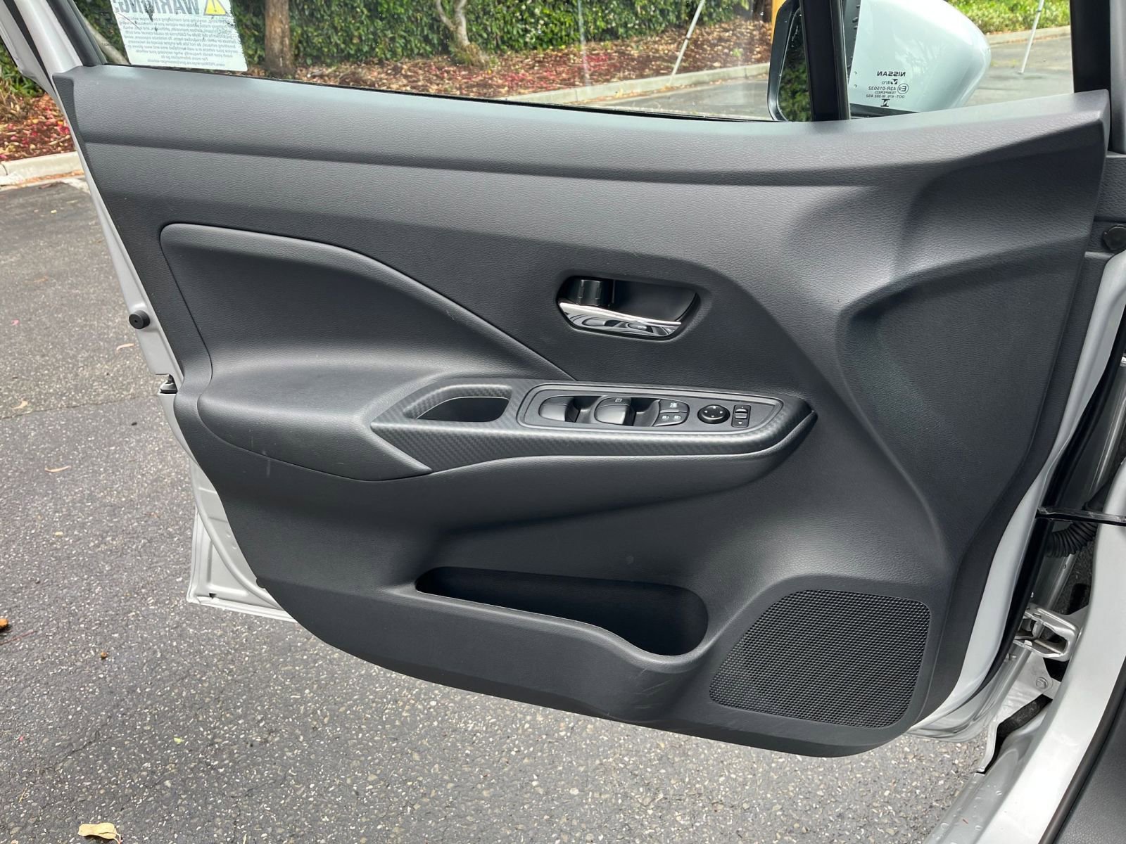 Used 2025 Nissan Versa SV w/ Trunk Package FWD image 18