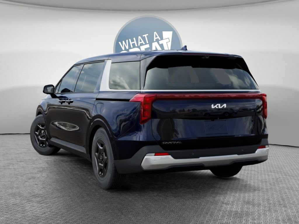 New 2026 Kia Carnival FWD image 4