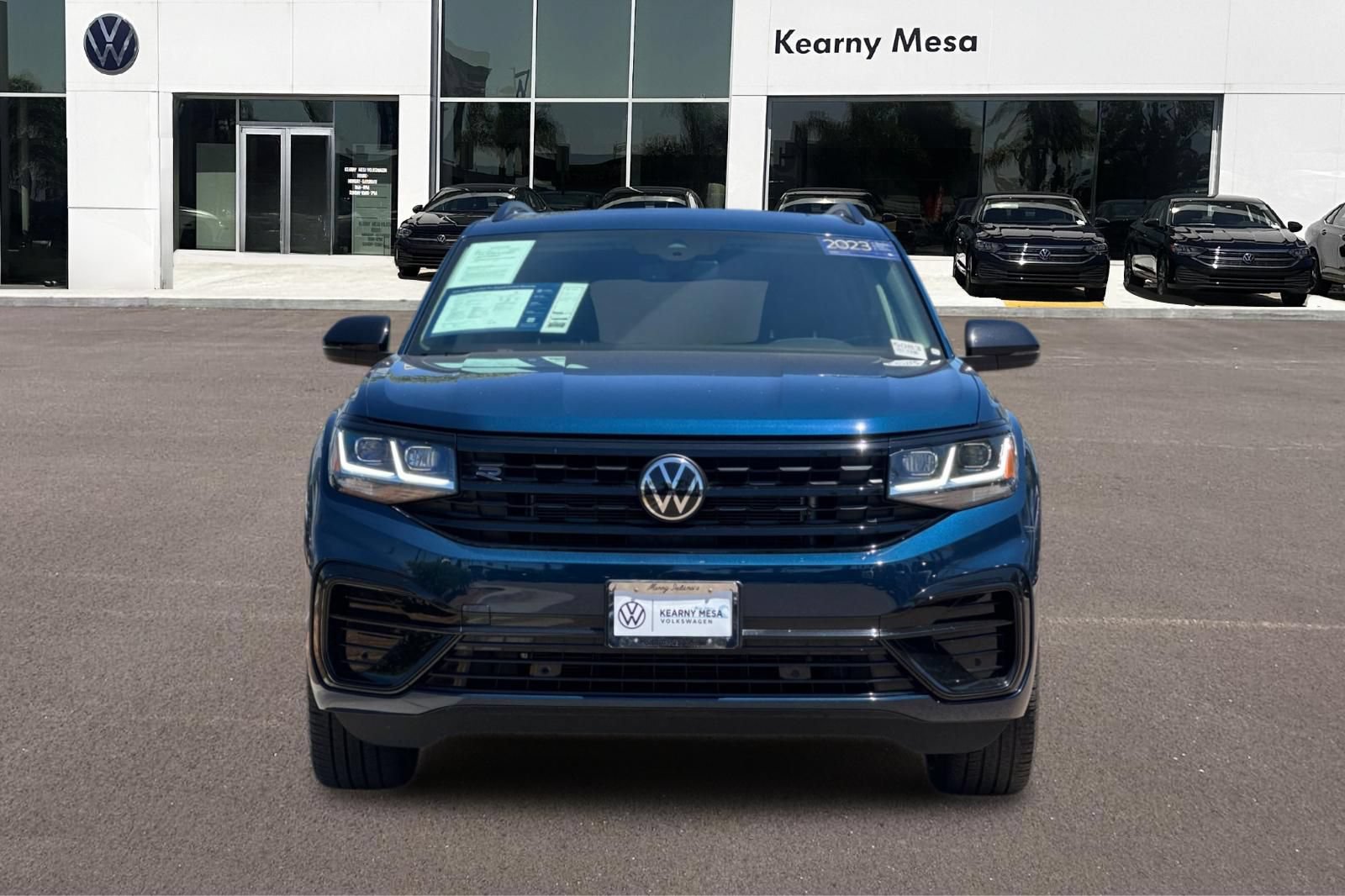 Used 2023 Volkswagen Atlas SEL R-Line AWD/4WD image 9