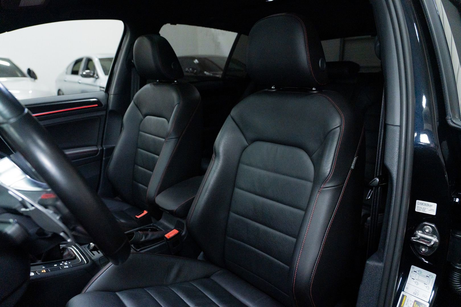 Used 2017 Volkswagen GTI Autobahn FWD image 22