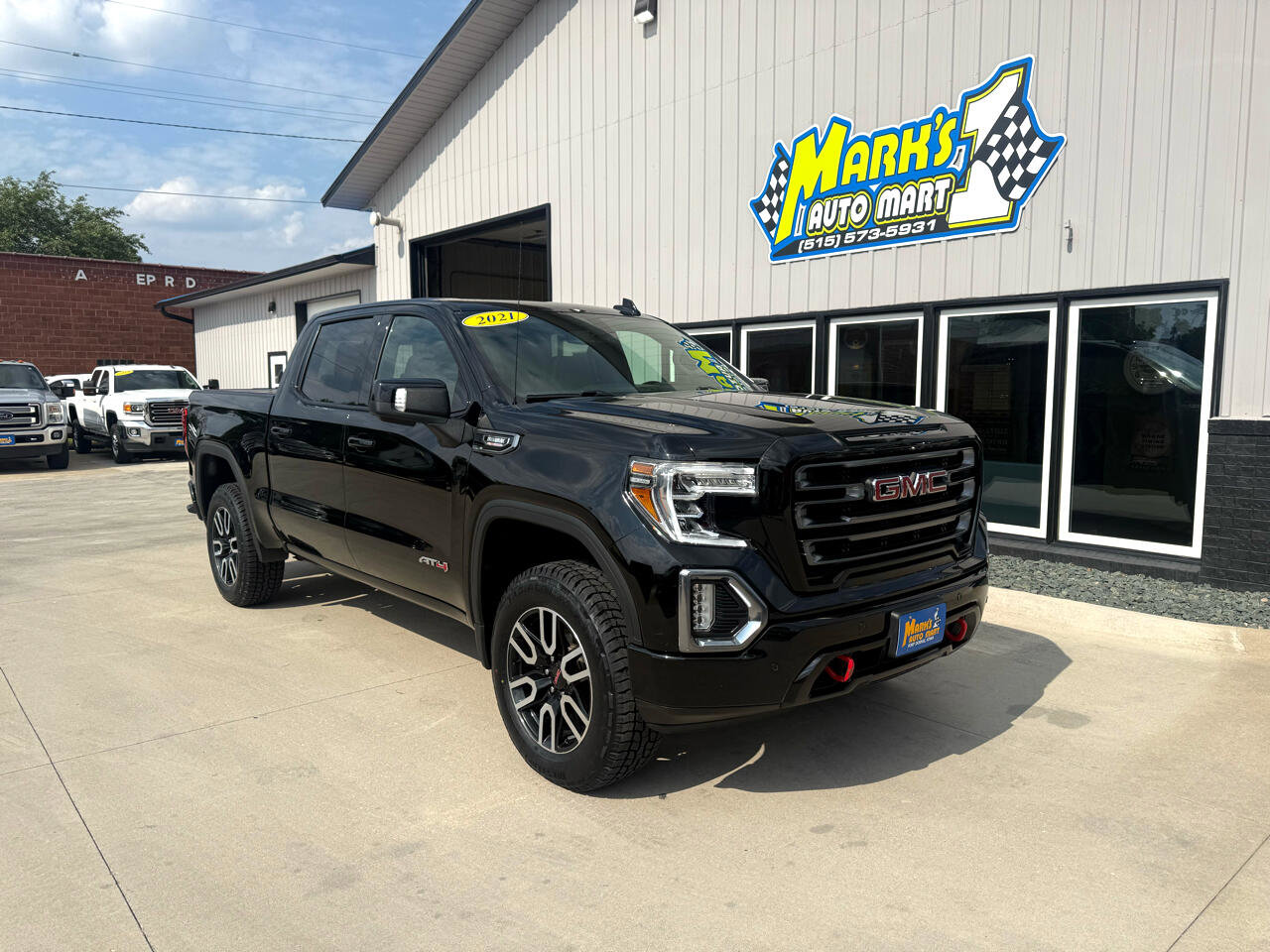 Used 2021 GMC Sierra 1500 AT4 w/ AT4 Premium Package image 1
