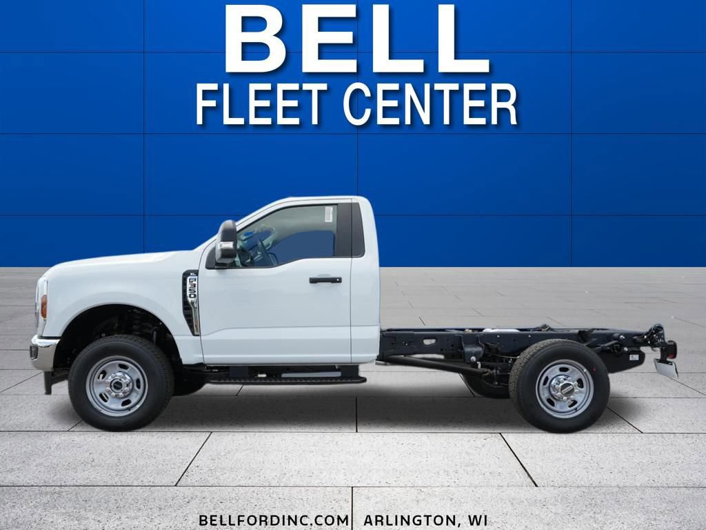 New 2025 Ford F350 XL w/ XL Chrome Package image 2