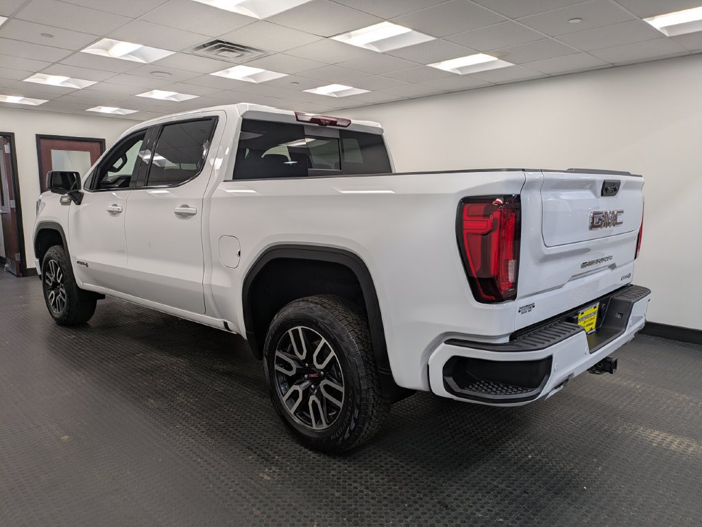 Used 2025 GMC Sierra 1500 AT4 w/ Technology Package AWD/4WD image 6