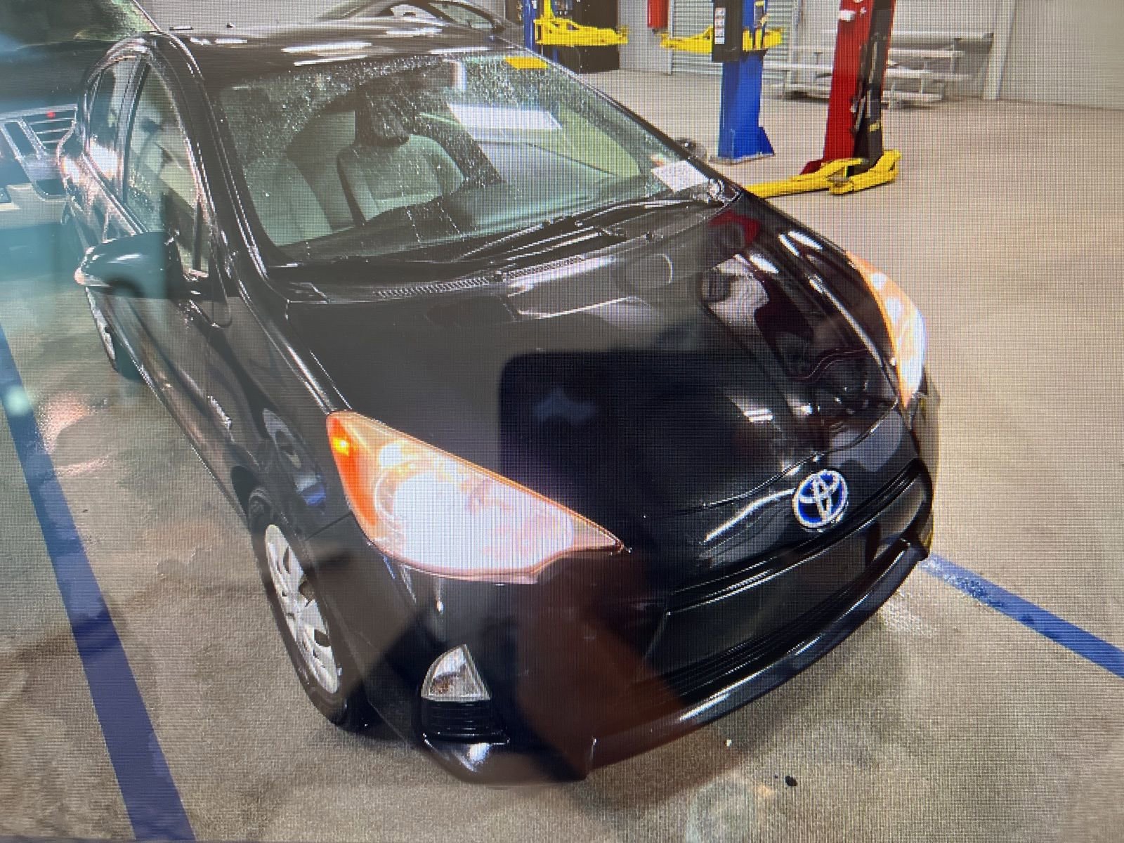 Used 2012 Toyota Prius C One image 5