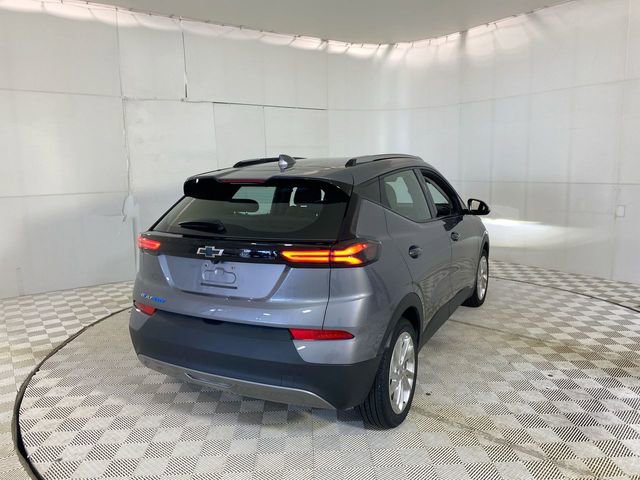 Used 2023 Chevrolet Bolt EUV LT FWD image 17