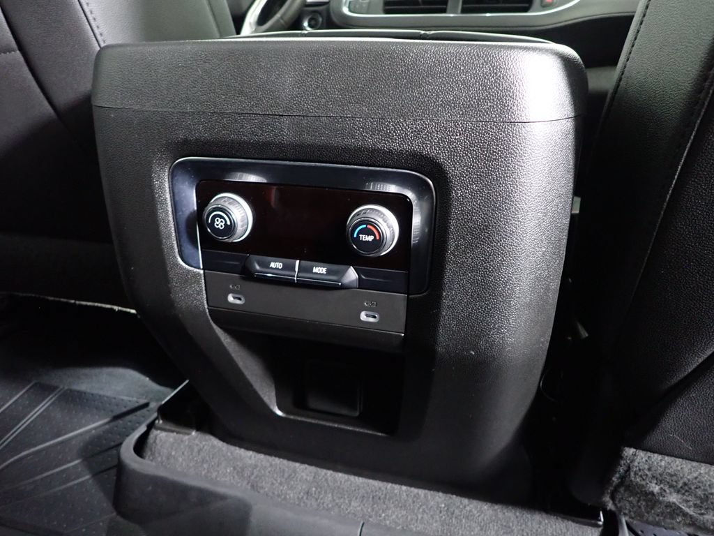 Used 2022 Chevrolet Tahoe Z71 AWD/4WD image 39