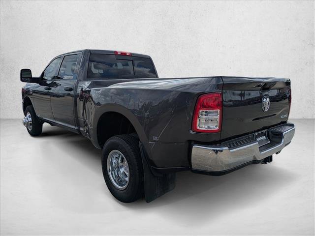 Used 2024 RAM 3500 Tradesman w/ Chrome Appearance Group image 7