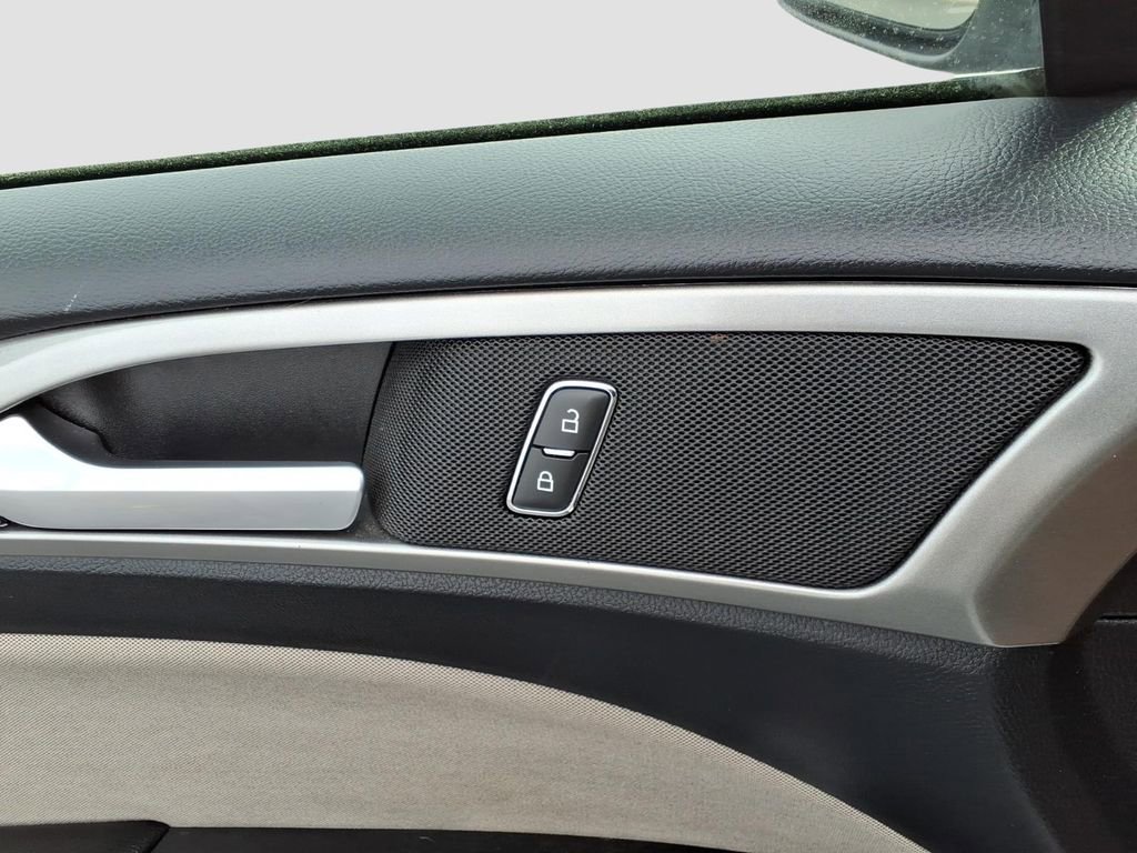 Used 2019 Ford Fusion S image 23