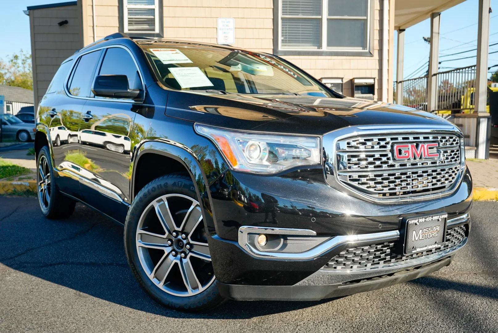 Used 2019 GMC Acadia Denali FWD image 3