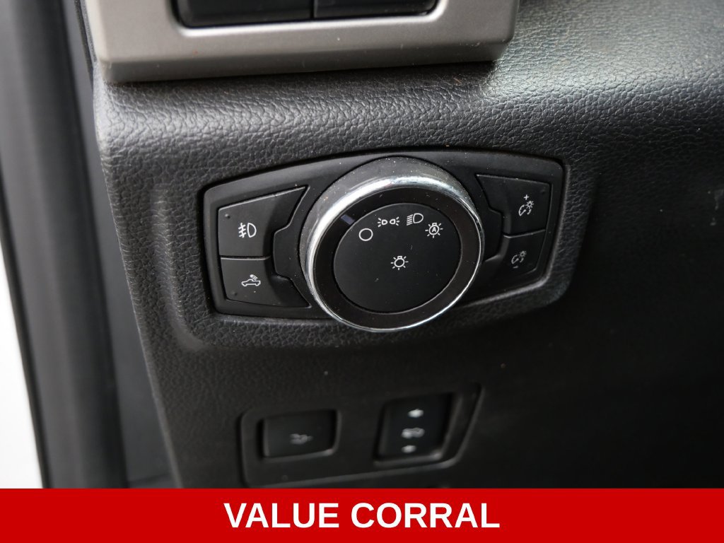 Used 2017 Ford F350 Lariat w/ Lariat Ultimate Package AWD/4WD image 12