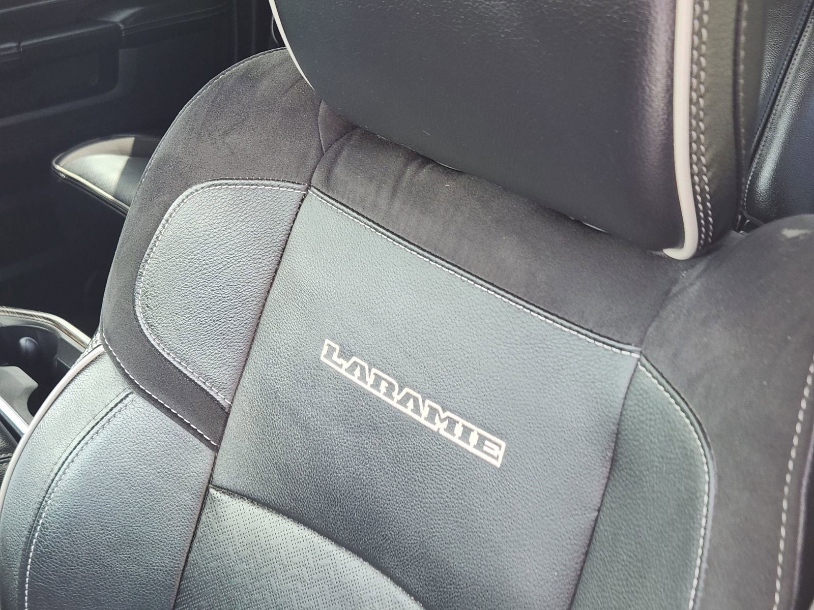 Used 2020 RAM 2500 Laramie image 16