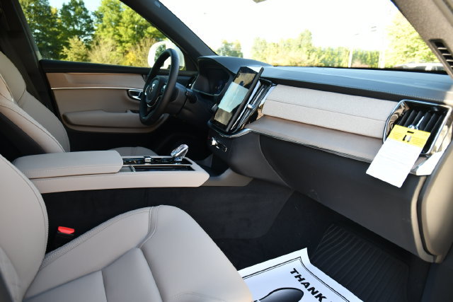 New 2027 Volvo XC90 B6 Plus AWD/4WD image 31