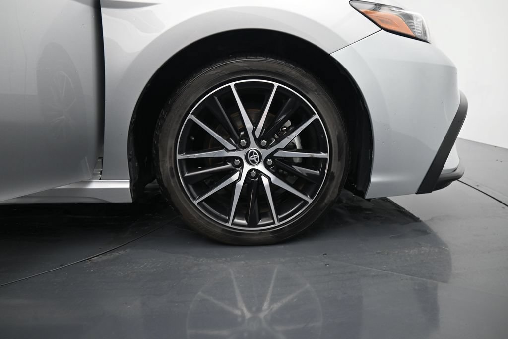 Used 2024 Toyota Camry SE FWD image 13