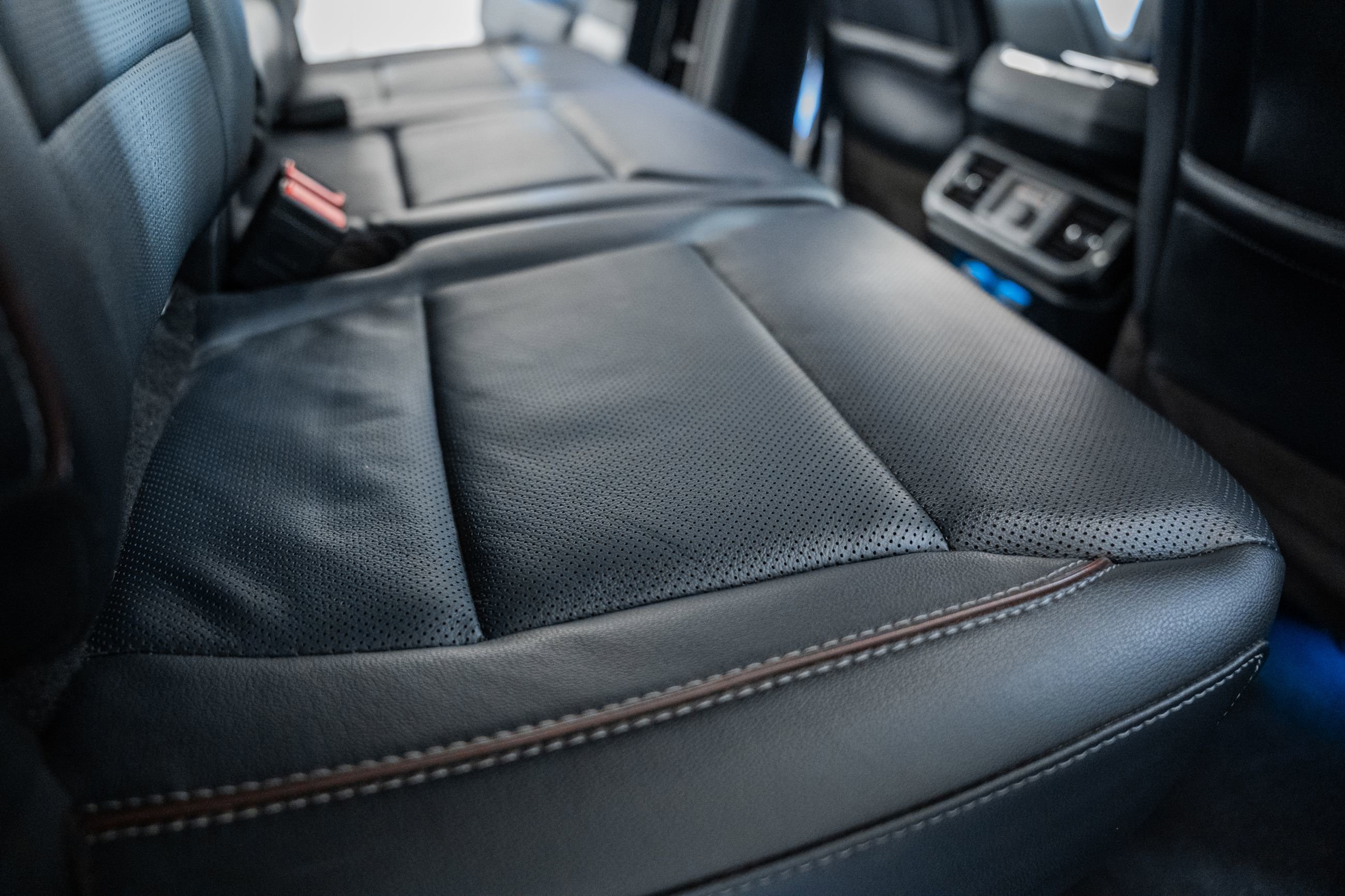 Certified 2023 Ford F150 Lariat w/ Equipment Group 502A High image 36