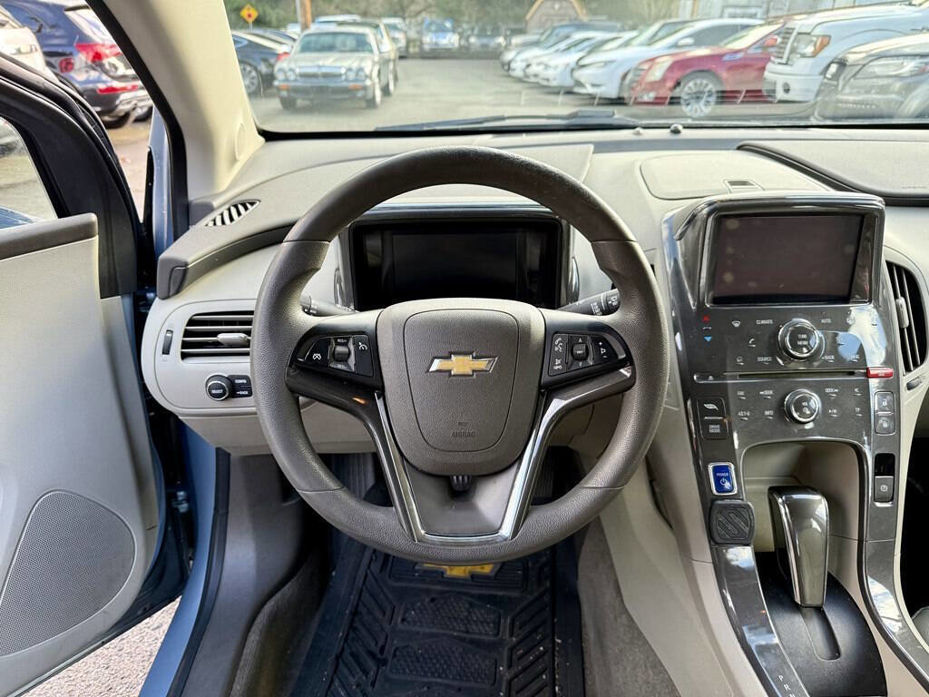 Used 2013 Chevrolet Volt w/ Enhanced Safety Package 1 image 18