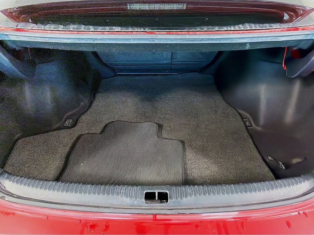 Used 2017 Lexus IS 200t image 29