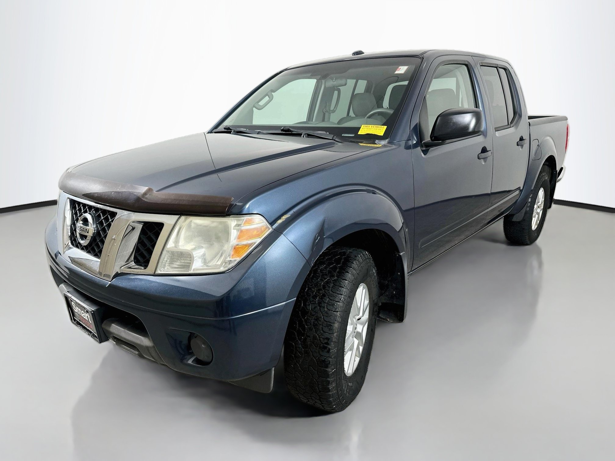 Used 2015 Nissan Frontier SV AWD/4WD image 3