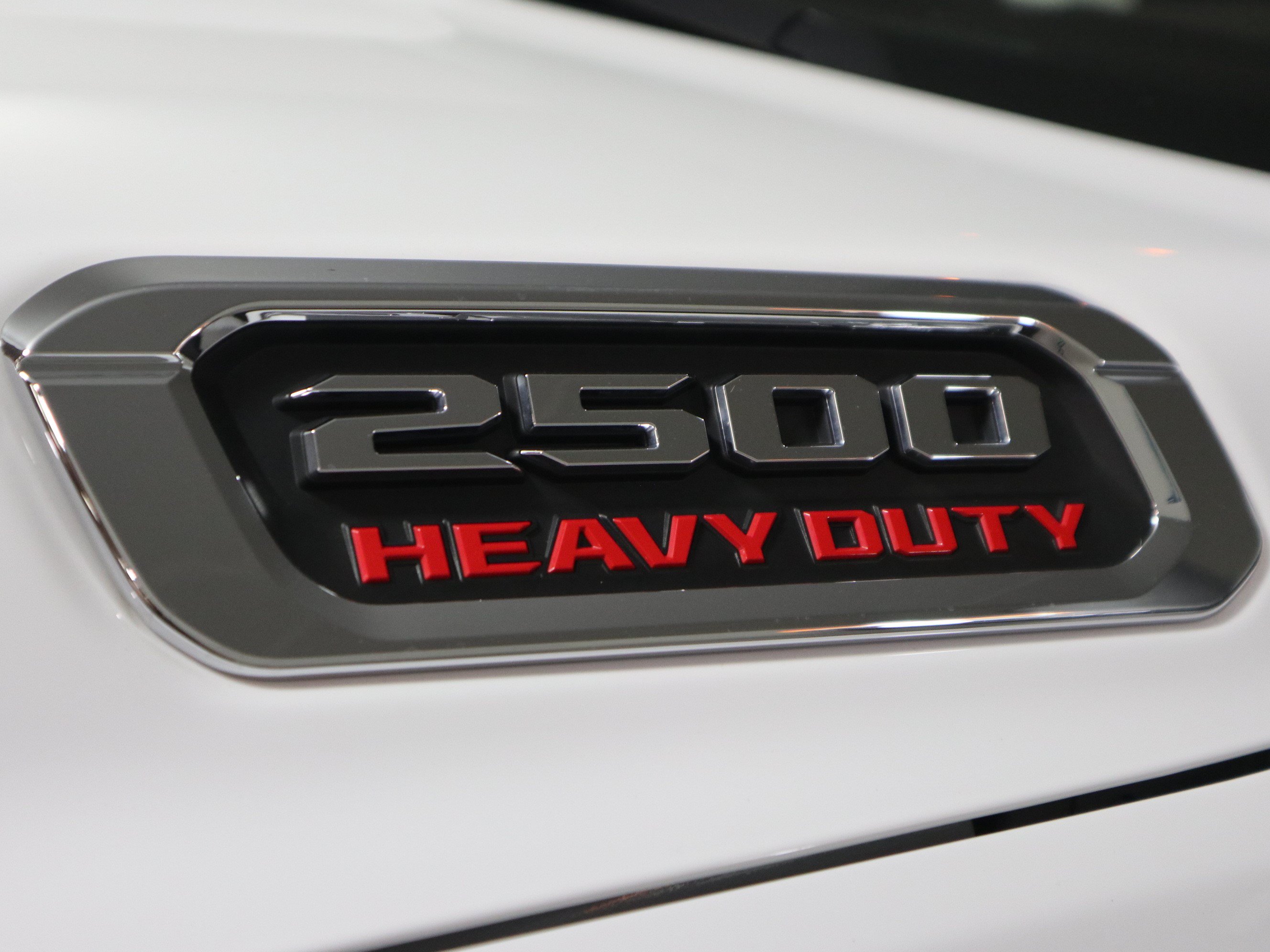 Used 2025 RAM 2500 Limited AWD/4WD image 33