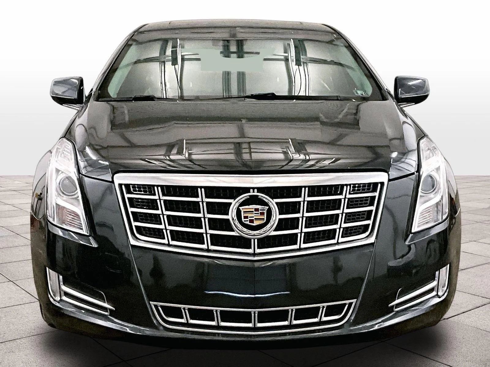 Used 2013 Cadillac XTS Luxury w/ Driver Awareness Package AWD/4WD image 4