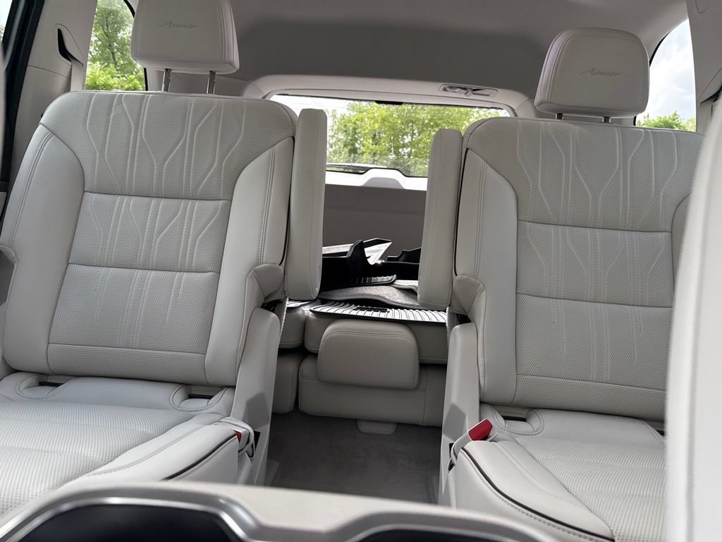 Used 2026 Buick Enclave Avenir w/ Super Cruise Package AWD/4WD image 22