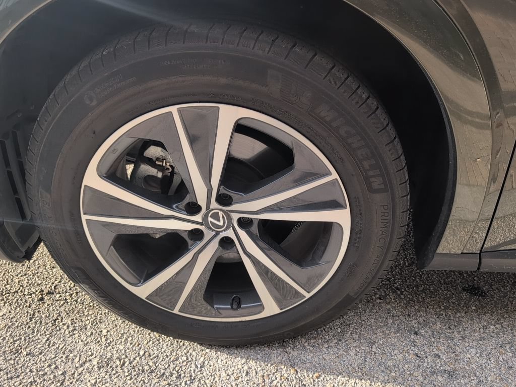 Certified 2024 Lexus RX 350 FWD w/ Technology Package image 11