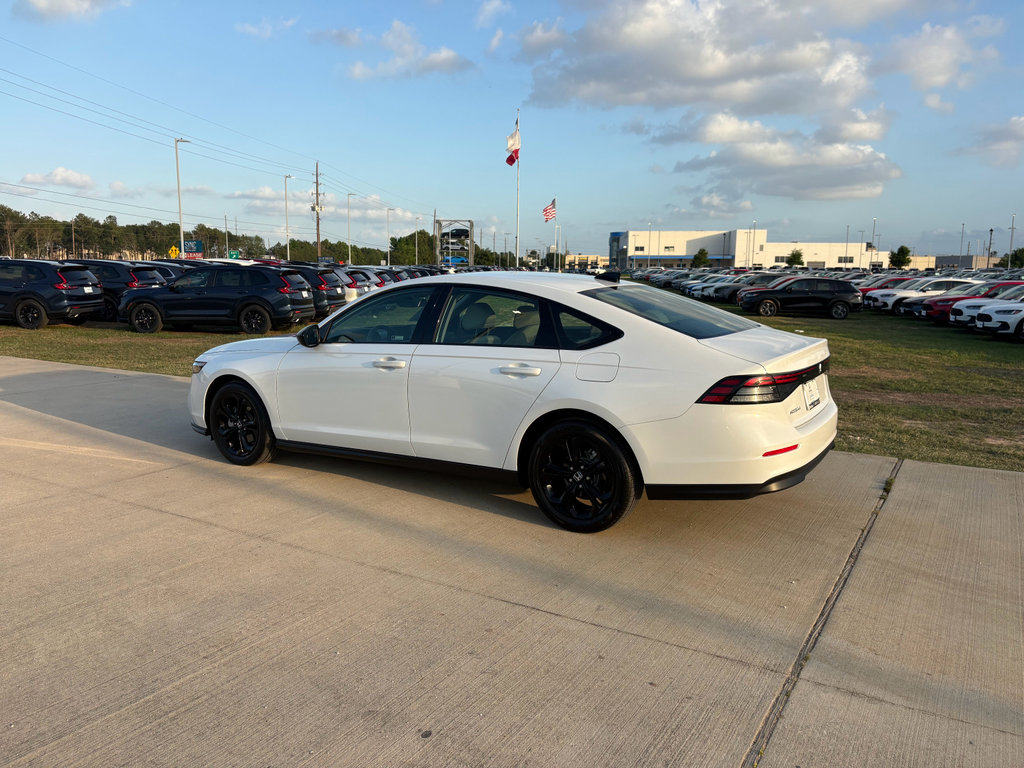 Certified 2025 Honda Accord SE image 6