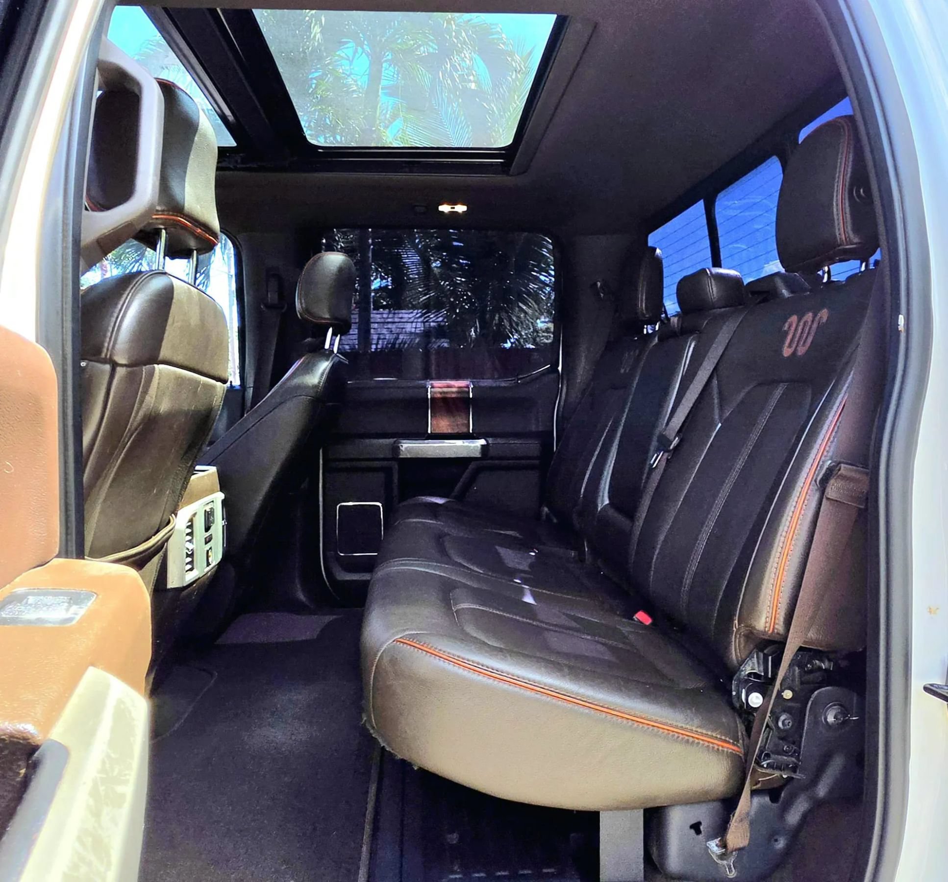 Used 2017 Ford F250 King Ranch w/ King Ranch Ultimate Package AWD/4WD image 7