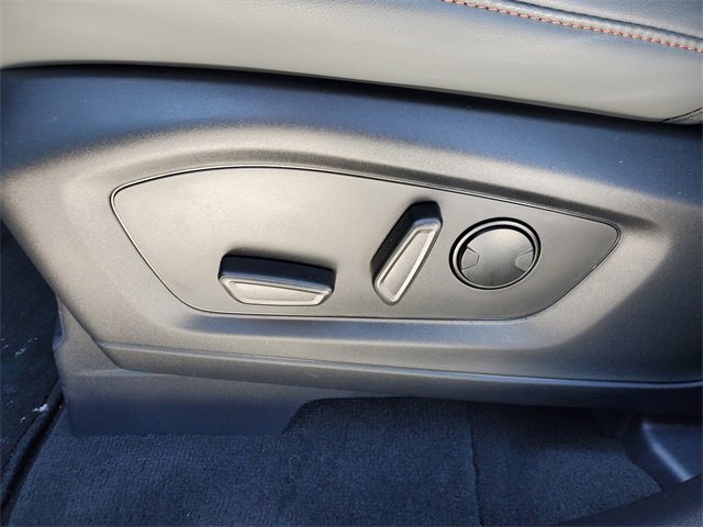 Used 2025 Ford Explorer Active w/ Active Comfort Package image 20