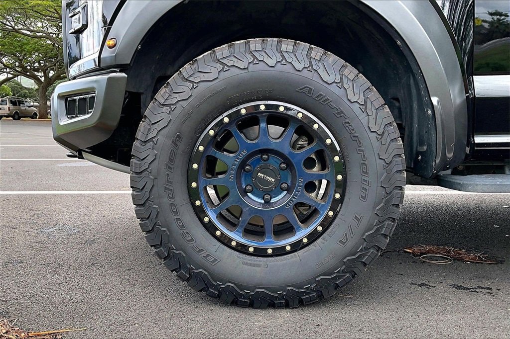 Used 2018 Ford F150 Raptor w/ Equipment Group 802A Luxury image 8