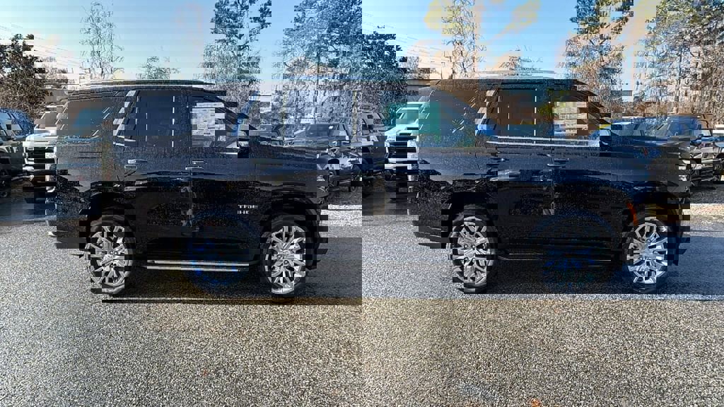 New 2026 Chevrolet Tahoe Premier w/ Sun And Tow Package image 4