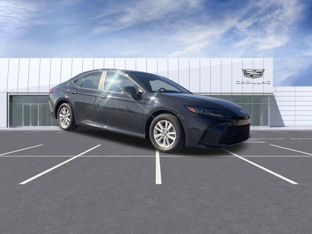 Used 2025 Toyota Camry LE w/ Convenience Package image 2