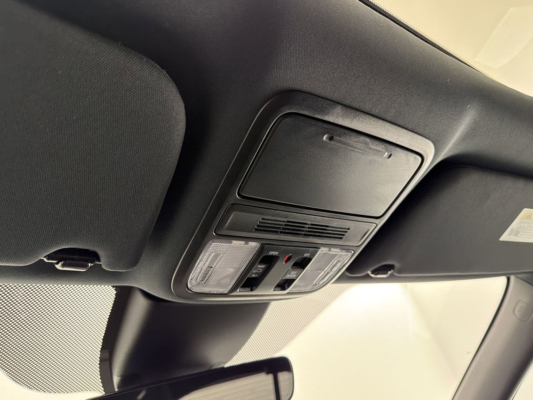 Used 2025 Honda Odyssey Sport-L image 14