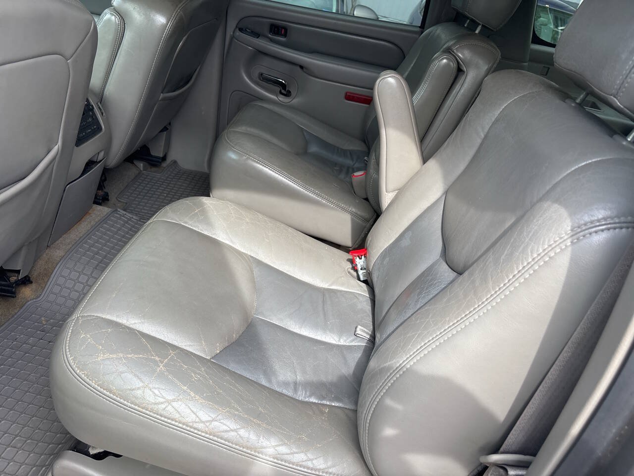 Used 2006 GMC Yukon XL Denali AWD/4WD image 16