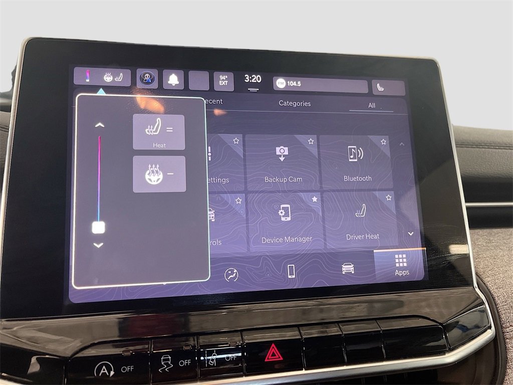 Used 2023 Jeep Compass Latitude image 19