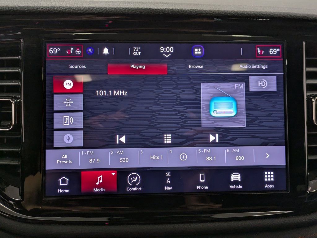 Used 2024 Dodge Durango GT image 11