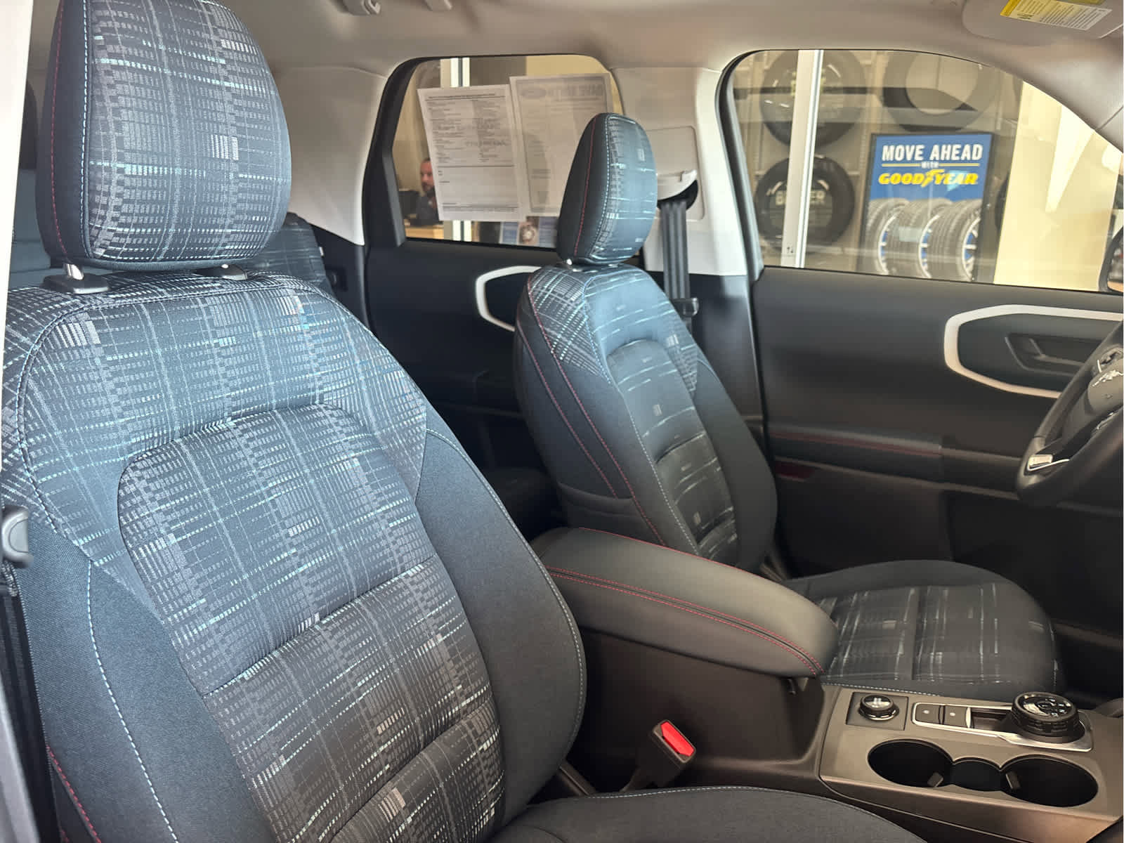 Used 2025 Ford Bronco Sport Heritage w/ Convenience Package image 38