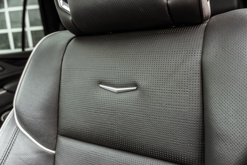 Used 2022 Cadillac Escalade Sport w/ Touring Package image 7