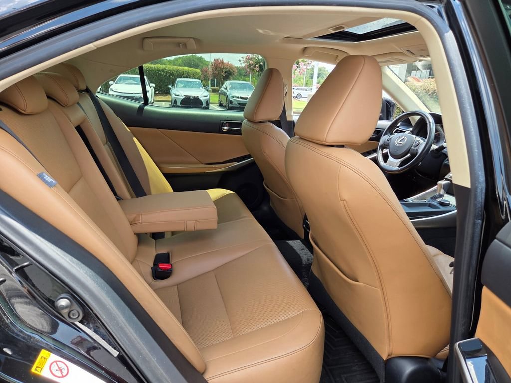Used 2016 Lexus IS 200t w/ Premium Package RWD image 14