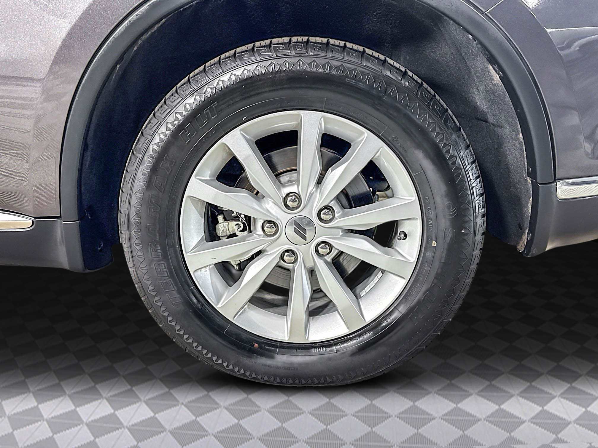 Used 2021 Dodge Durango SXT image 35