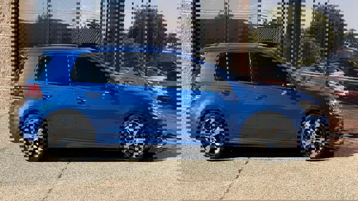 Used 2013 Volkswagen Golf R 4-Door image 16