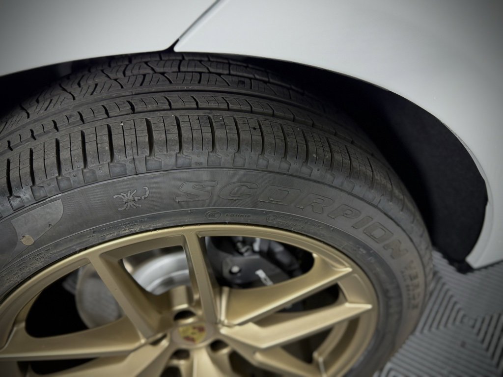 New 2026 Porsche Macan image 15