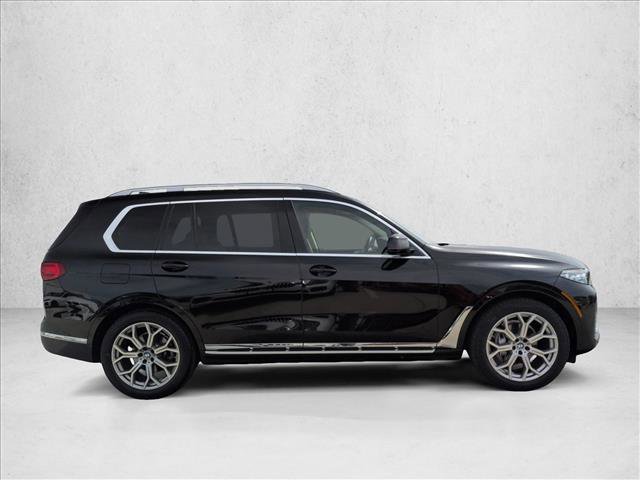 Used 2022 BMW X7 xDrive40i w/ Premium Package AWD/4WD image 4
