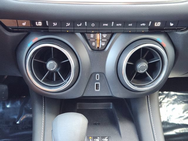 Used 2024 Chevrolet Blazer LT w/ Convenience Package FWD image 21