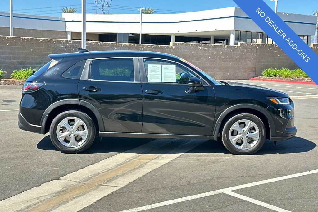 Used 2023 Honda HR-V LX image 3