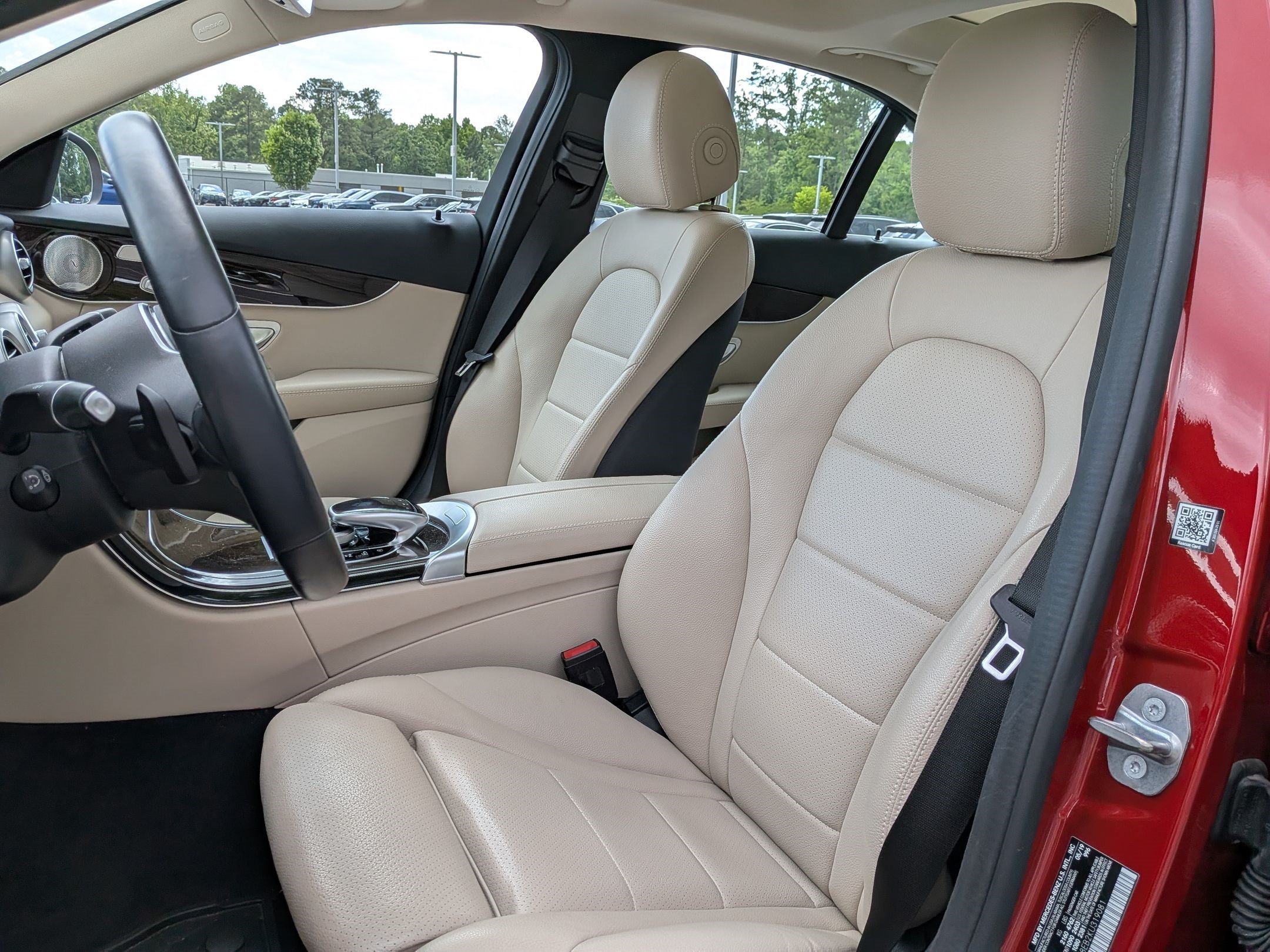 Used 2019 Mercedes-Benz C 300 4MATIC Sedan image 13