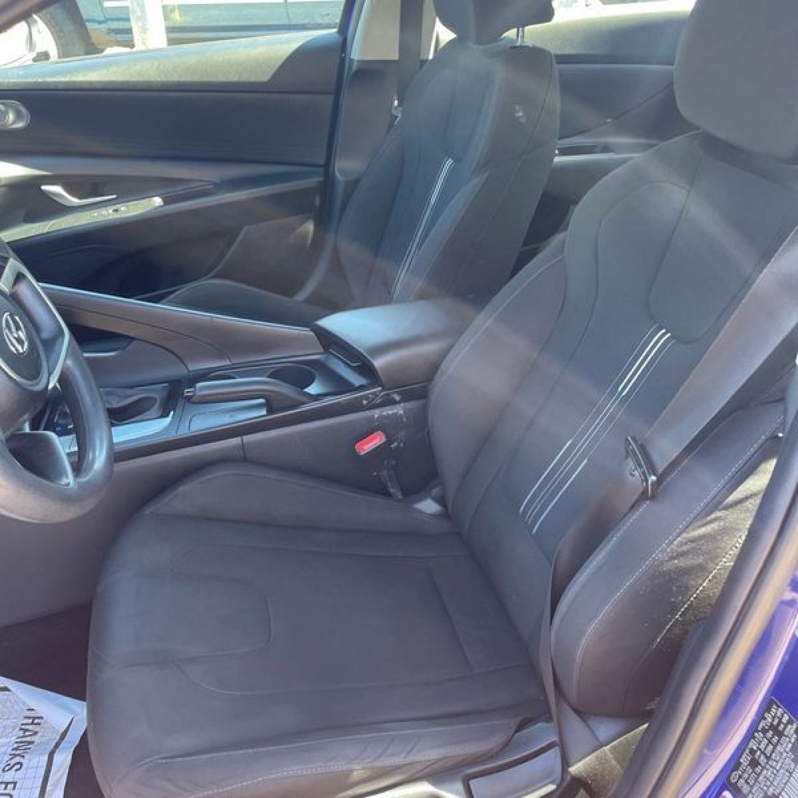 Used 2022 Hyundai Elantra SEL FWD image 7