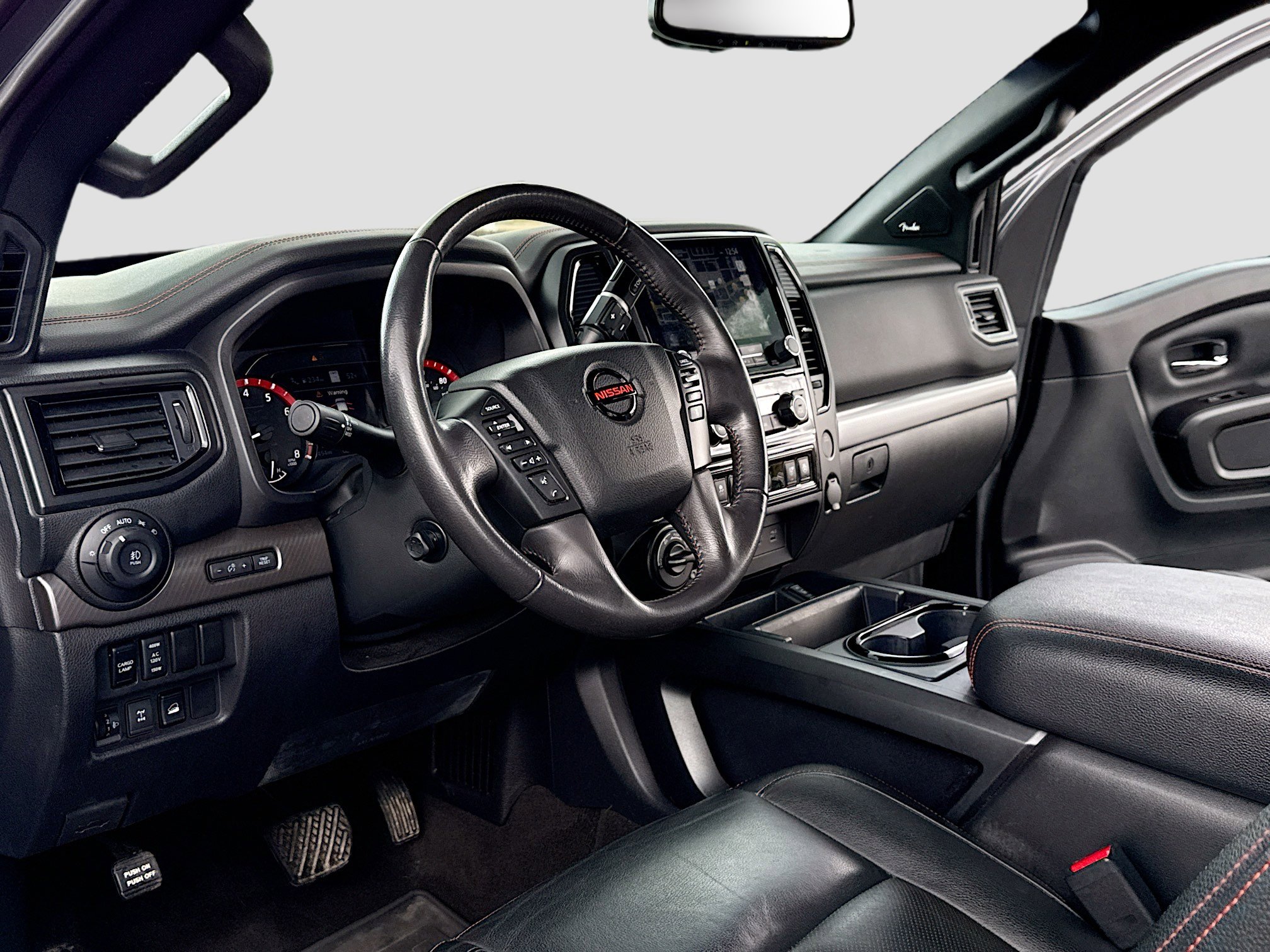 Used 2020 Nissan Titan PRO-4X w/ Pro-4x Convenience Package AWD/4WD image 4