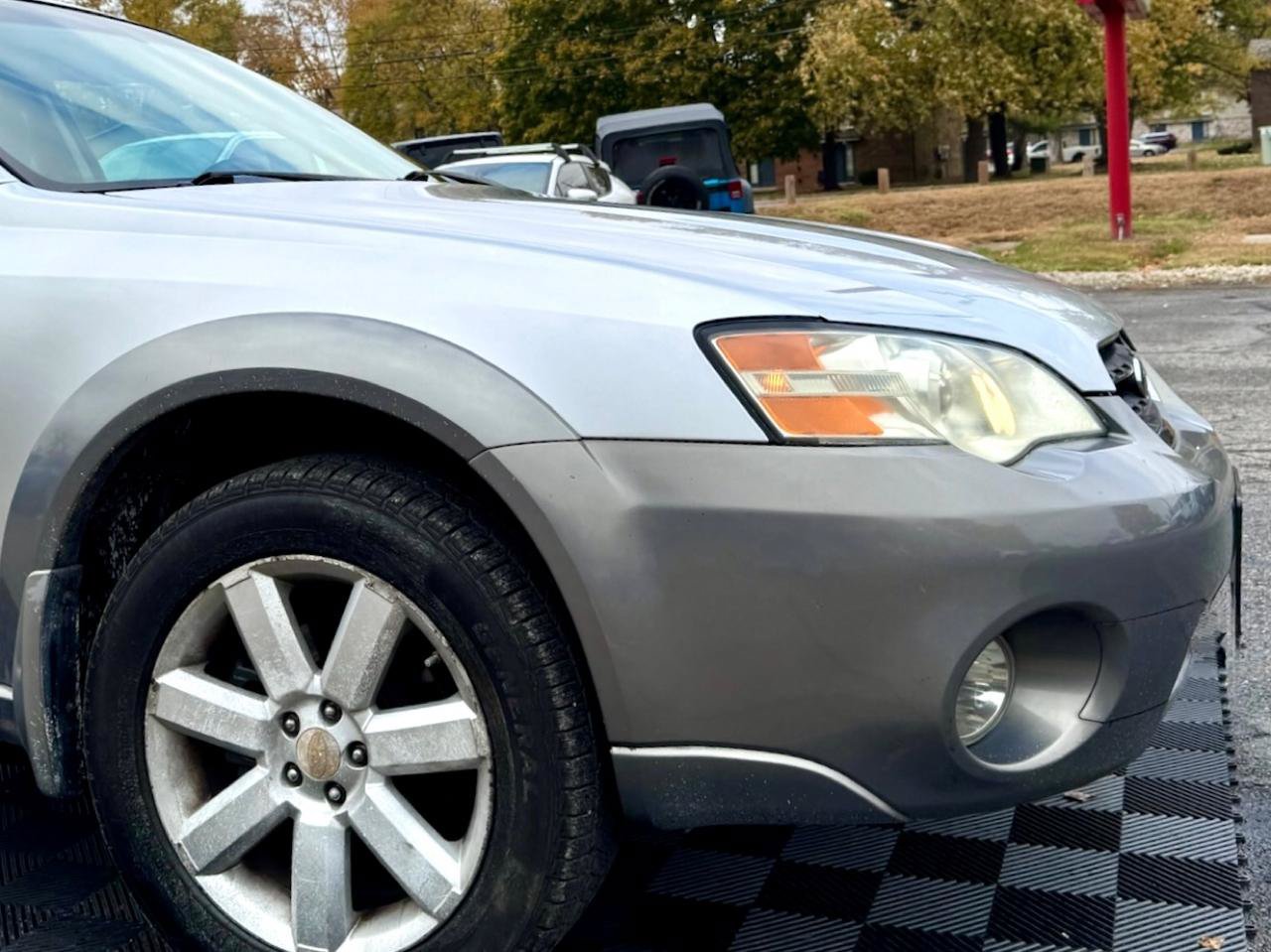Used 2007 Subaru Outback 2.5i Limited AWD/4WD image 11