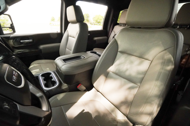 Used 2022 GMC Sierra 3500 SLT w/ SLT Premium Package AWD/4WD image 24