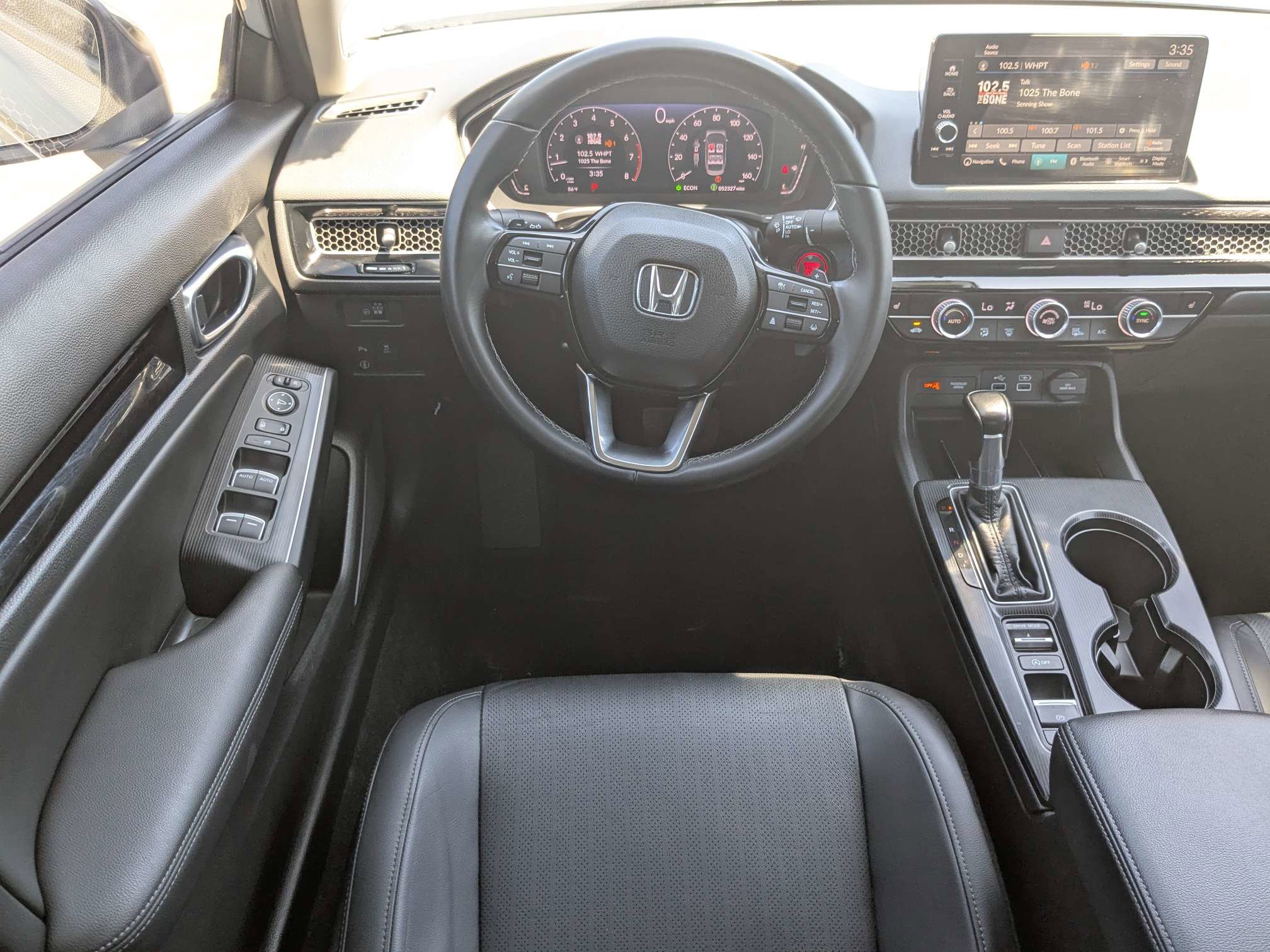 Used 2022 Honda Civic Touring image 16